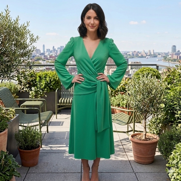Boohoo Dresses & Skirts - Boohoo Green Long Sleeve Bell Sleeve Sheath Dress for Night Out